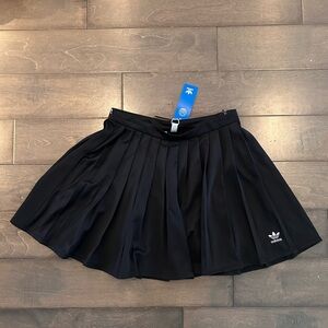 New Adidas women’s tennis skirt